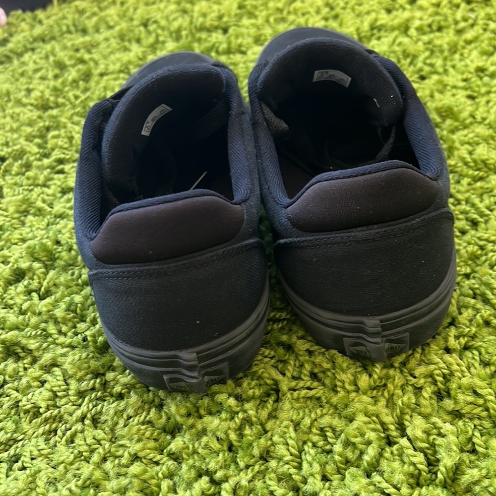 Men’s Vans - Picture 3 of 4